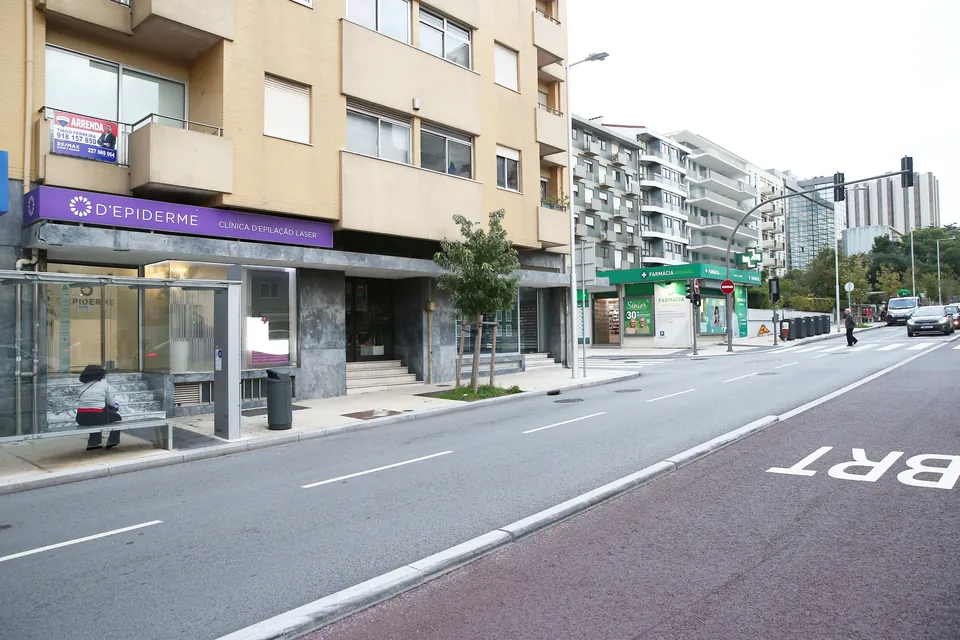 Fachada da clínica Depiderme em Porto